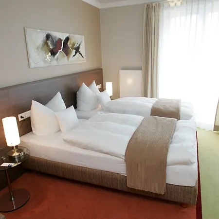 Hotel Isselhorster 3*