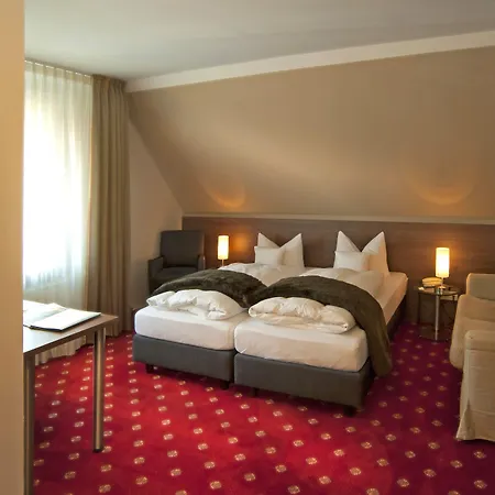 Hotel Isselhorster 3*