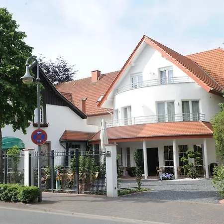 Hotel Isselhorster 3*