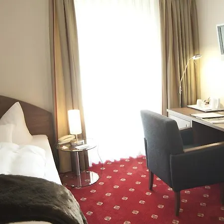 Hotel Isselhorster 3*